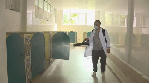 消杀公益服务进校园，筑牢师生健康安全防线