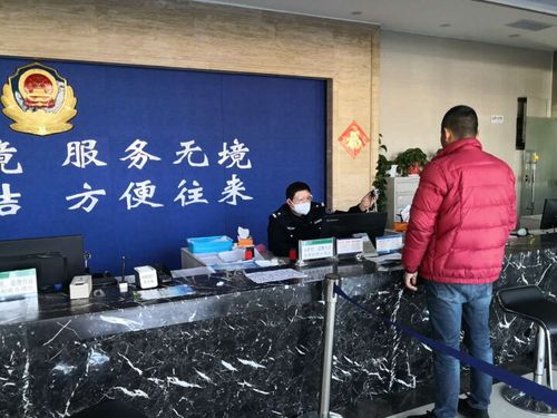 出入境多举措并施 日常消毒防护与精细化服务交相辉映
